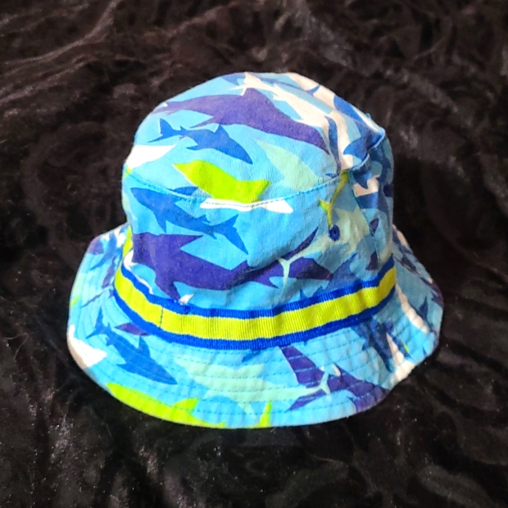Toddler blue shark print bucket hat